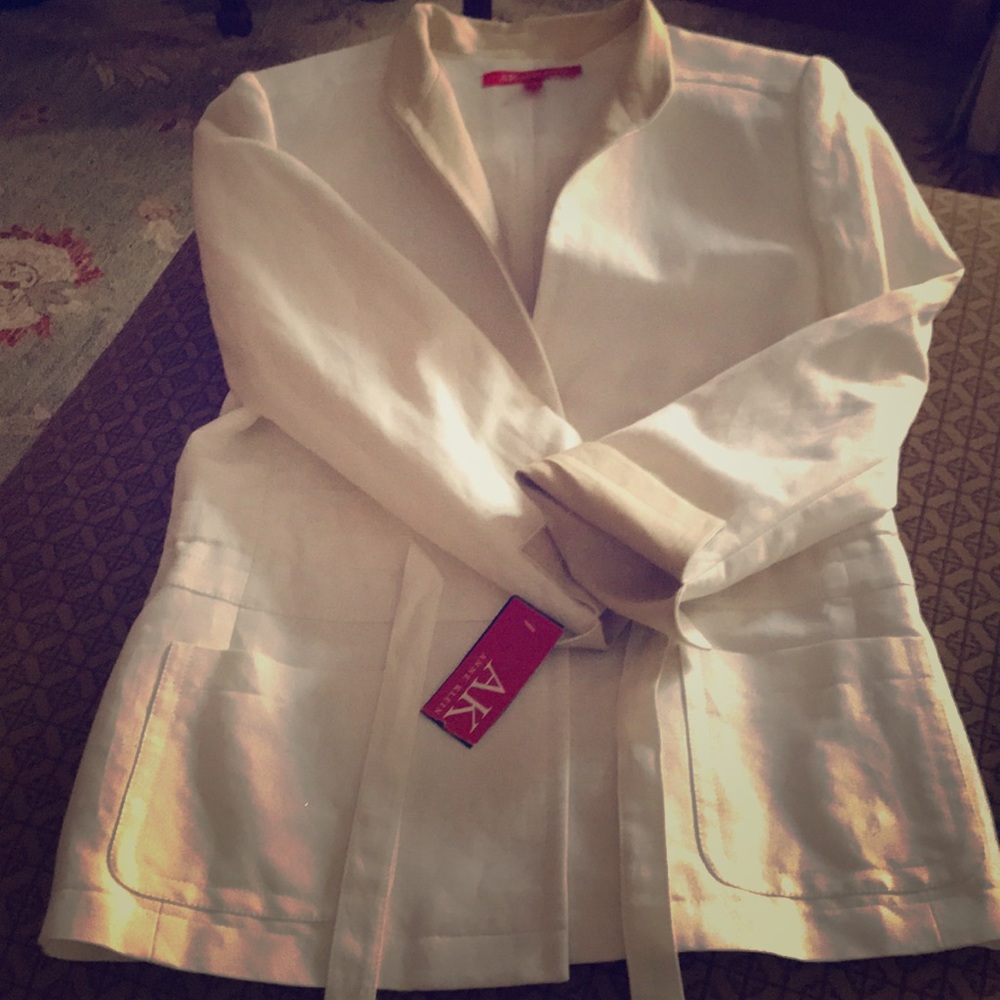 New Anne Klein Petite NWT linen blend jacket.